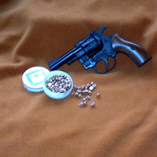 Blank Pistol-Blank Gun