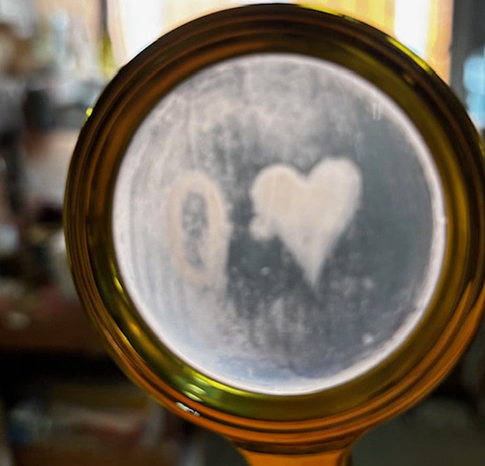 Magnifying Ghost Glass