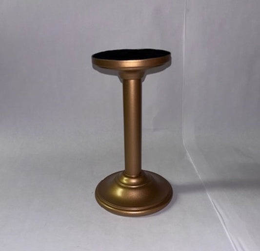 Silk Producing Pedestal and Glass