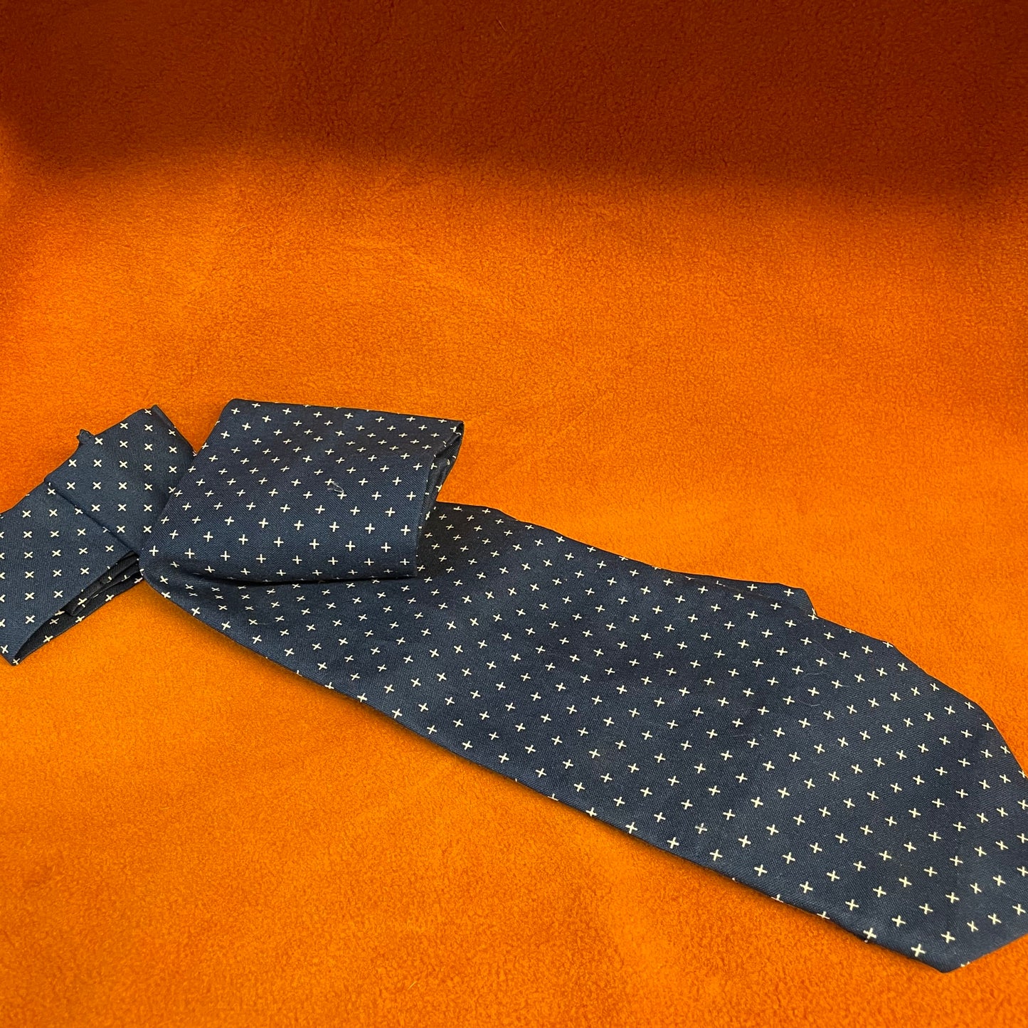 Growing Tie, blue